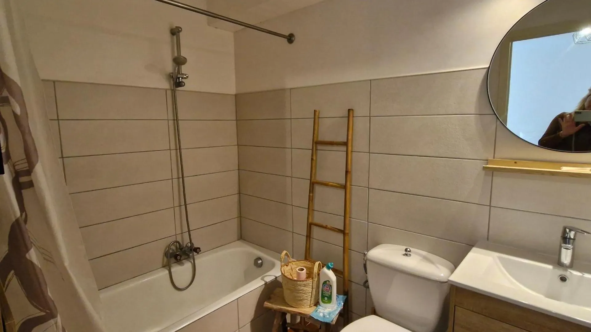 Apartment Studio Climatise Pres De La Plage Et Commerces, Parking, Animaux Acceptes, Sainte-Maxime - Fr-1-780-92 France
